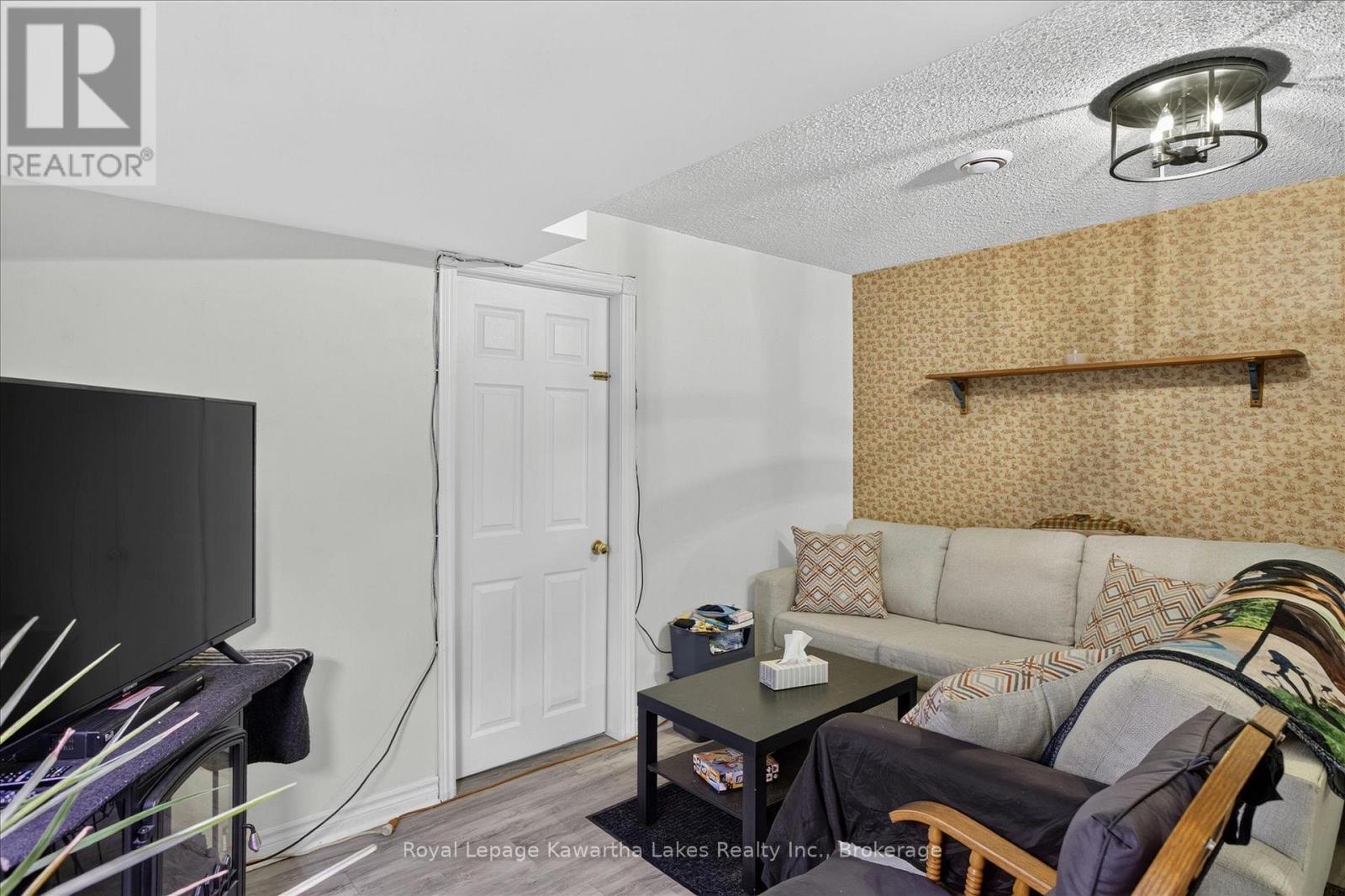 116 ADELAIDE STREET S - Image 27
