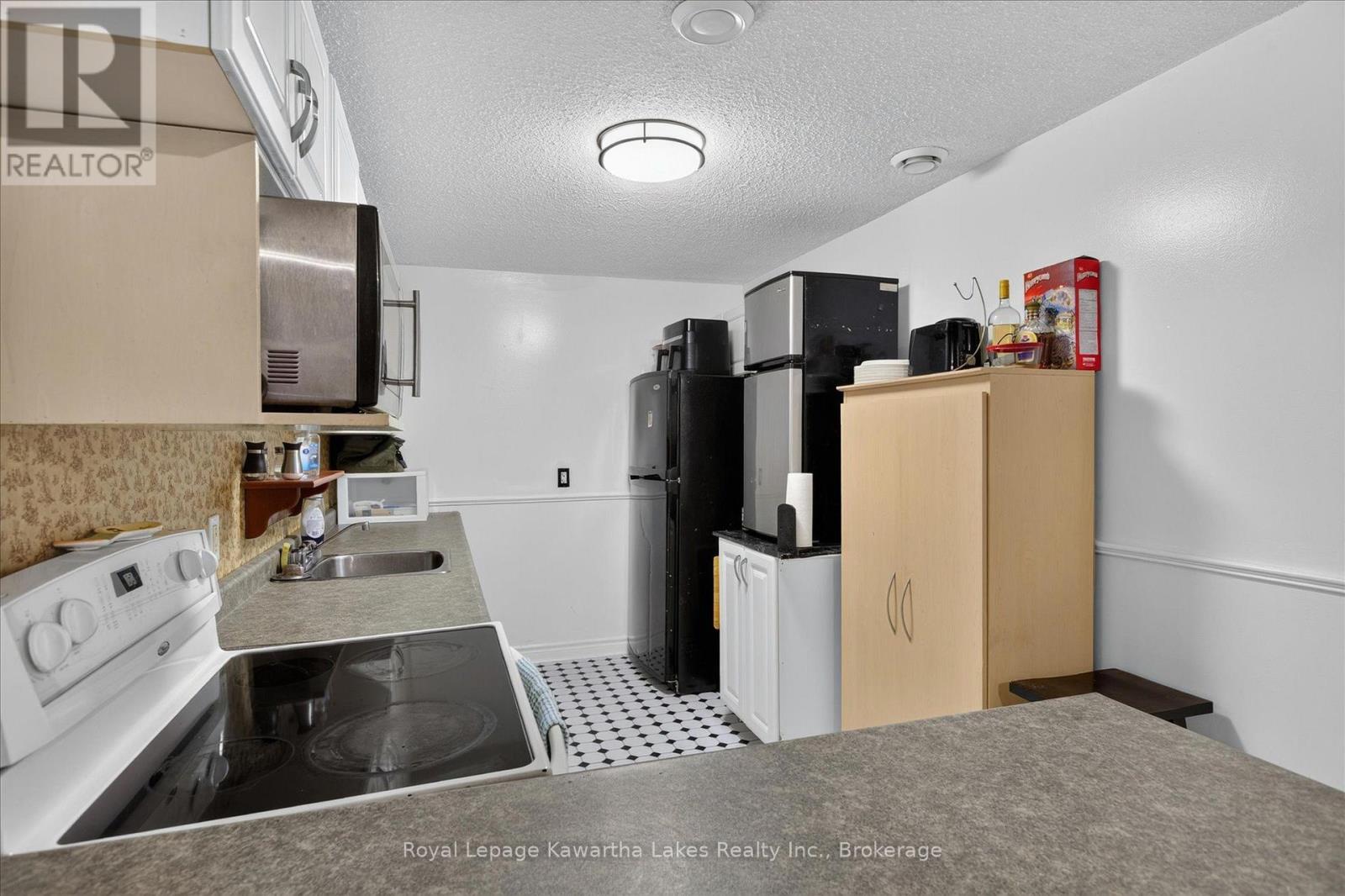 116 ADELAIDE STREET S - Image 31