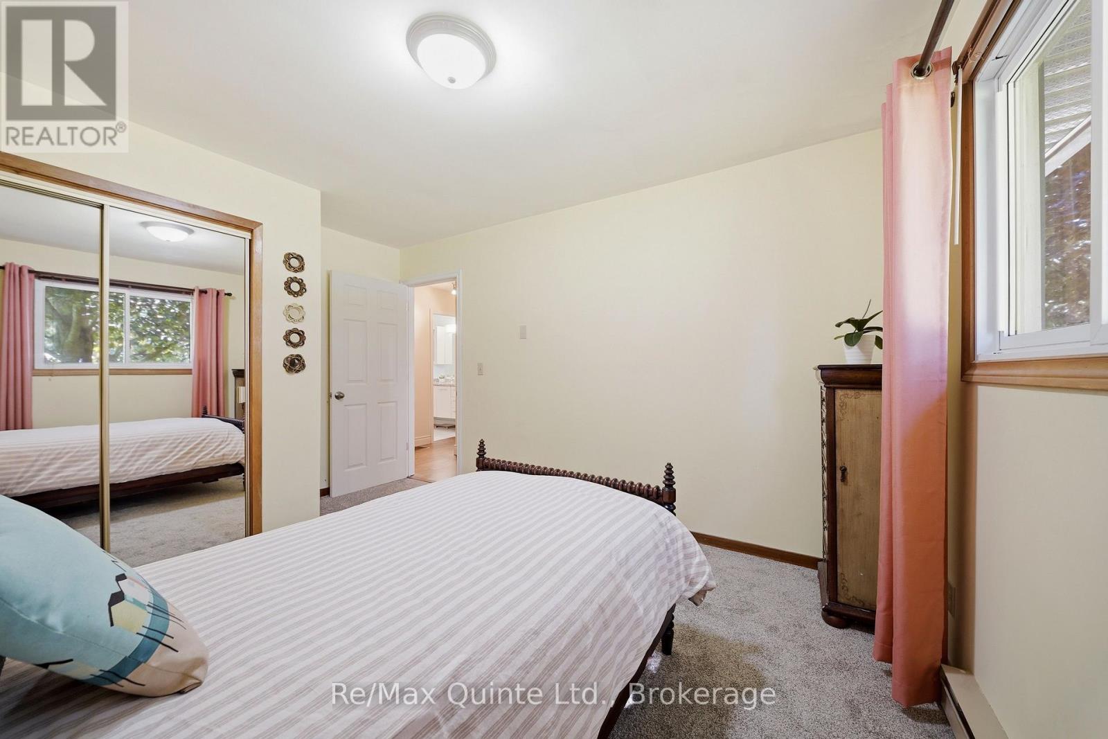 232 COLONIAL ROAD - 20