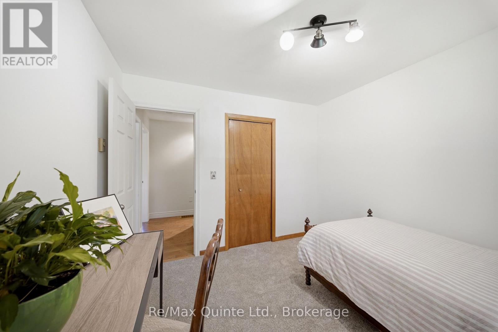 232 COLONIAL ROAD - 22
