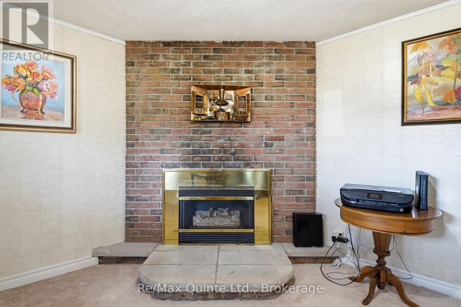 232 COLONIAL ROAD - 29