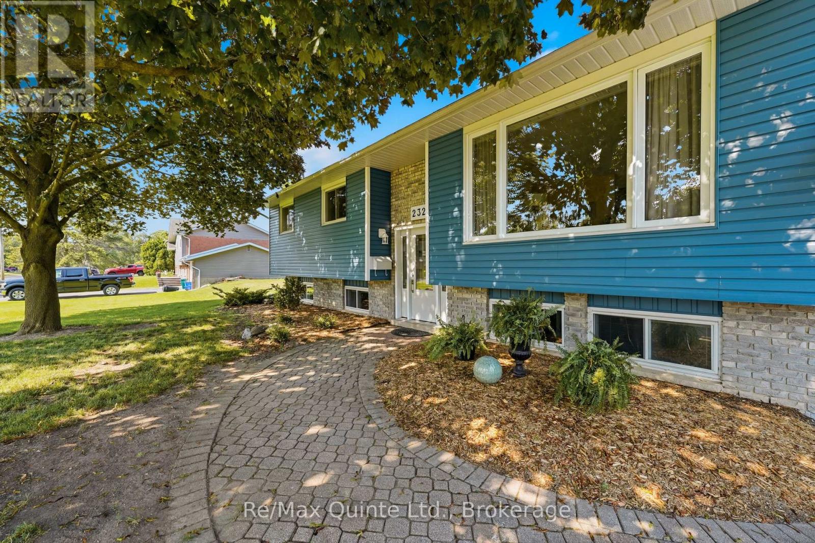 232 COLONIAL ROAD - 3