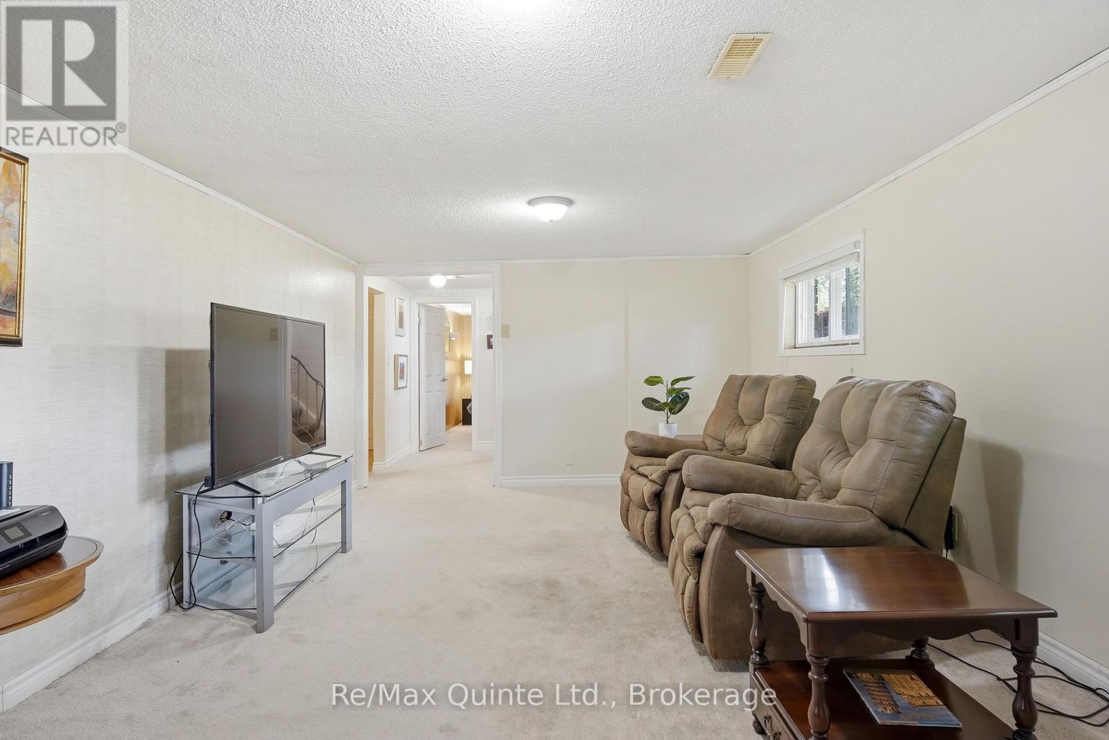 232 COLONIAL ROAD - 30
