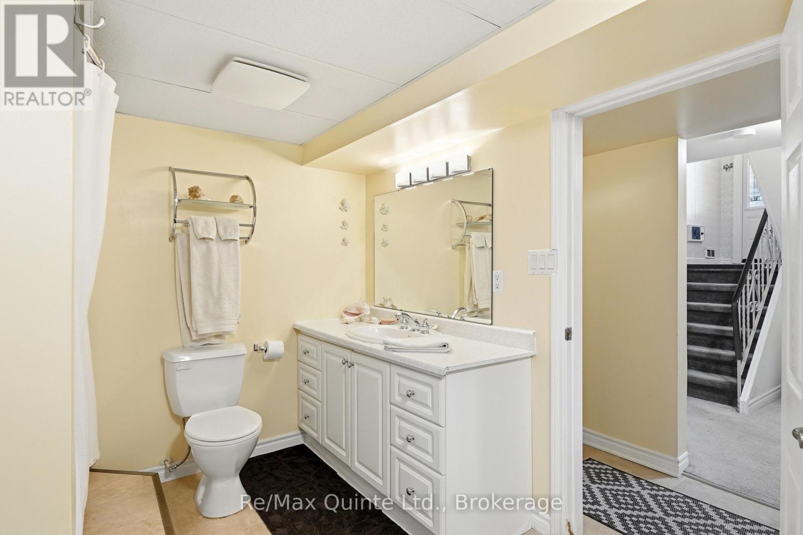 232 COLONIAL ROAD - 33