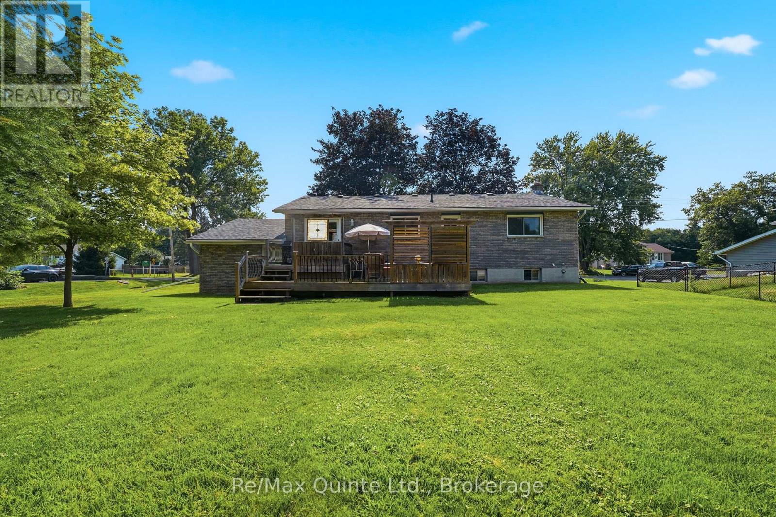 232 COLONIAL ROAD - 42