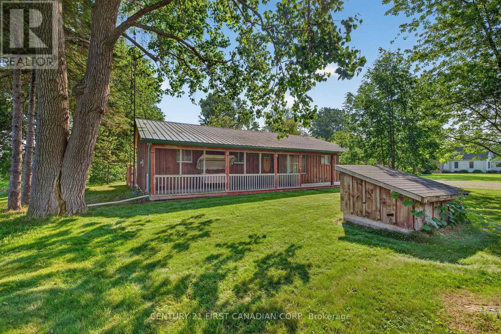 20847 VICTORIA ROAD - 1