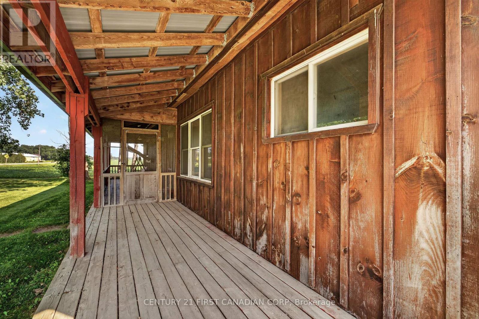 20847 VICTORIA ROAD - 33