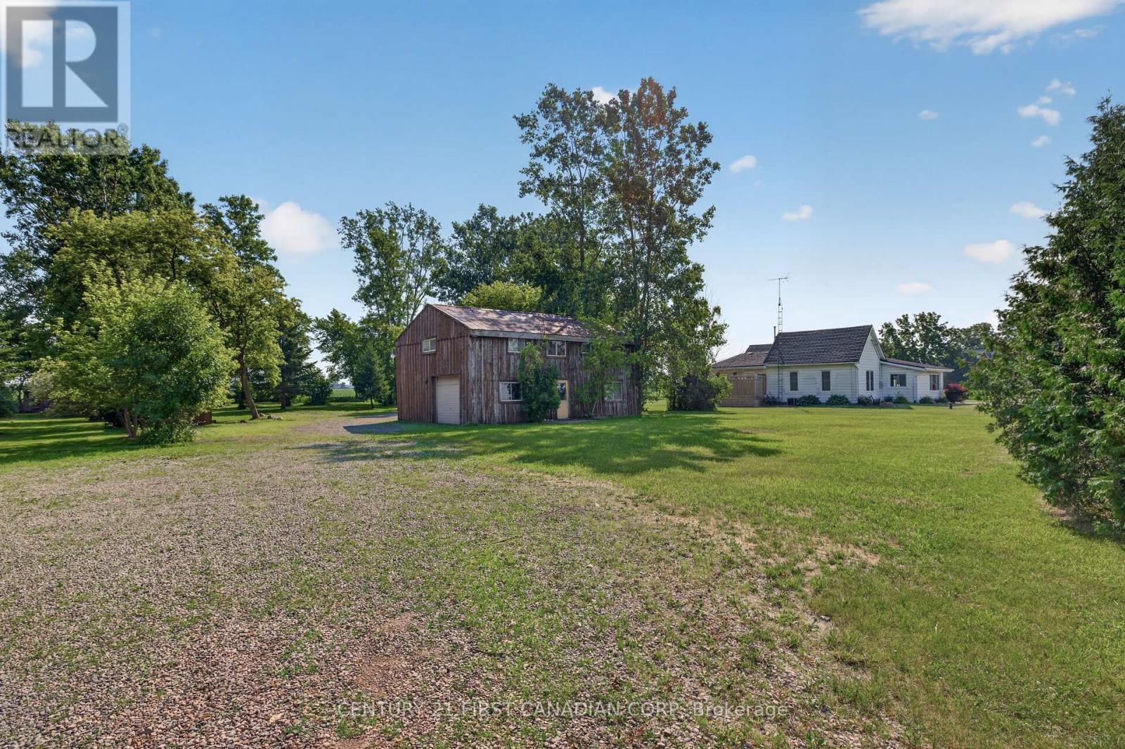 20847 VICTORIA ROAD - 38