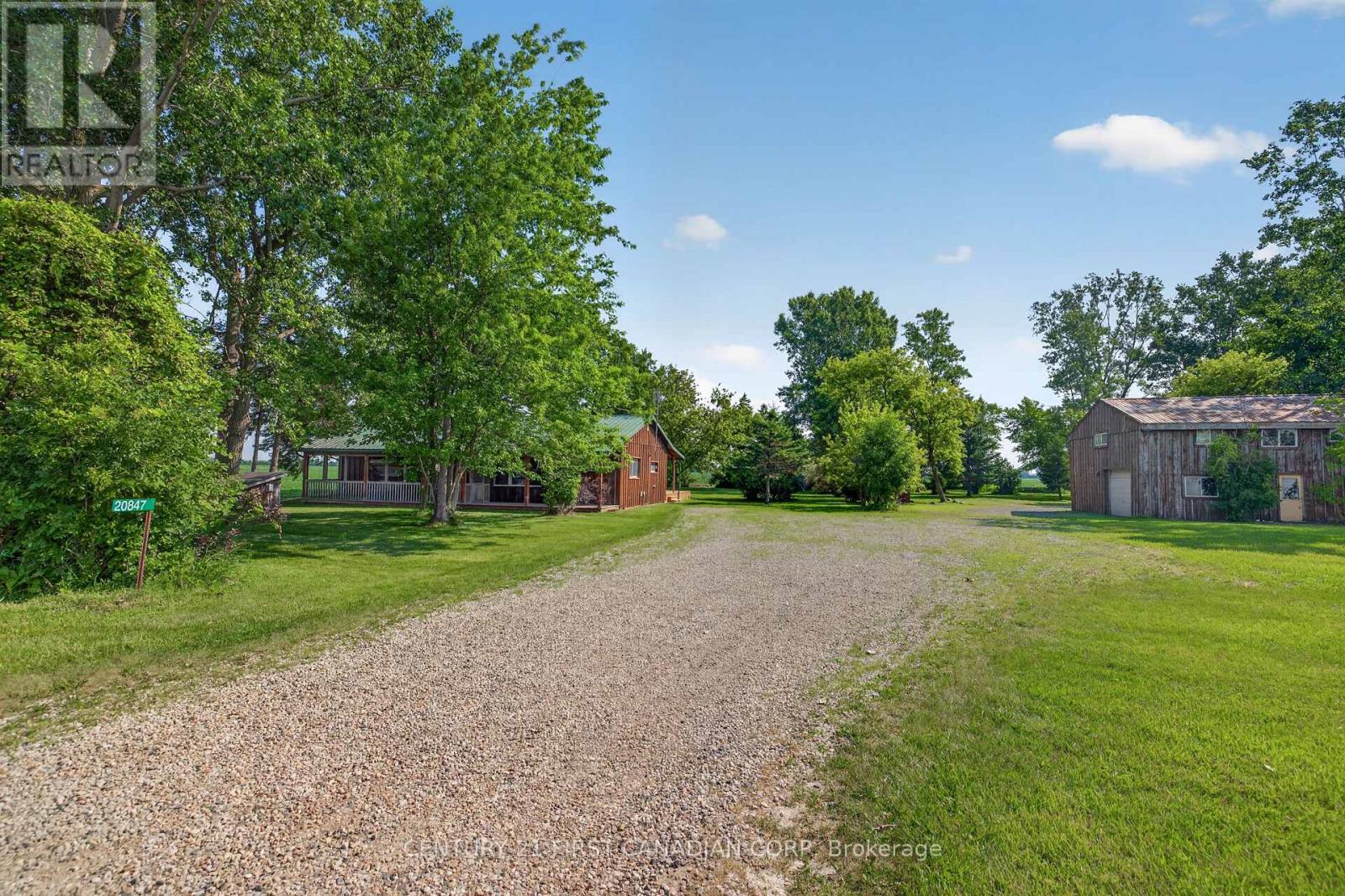 20847 VICTORIA ROAD - 39