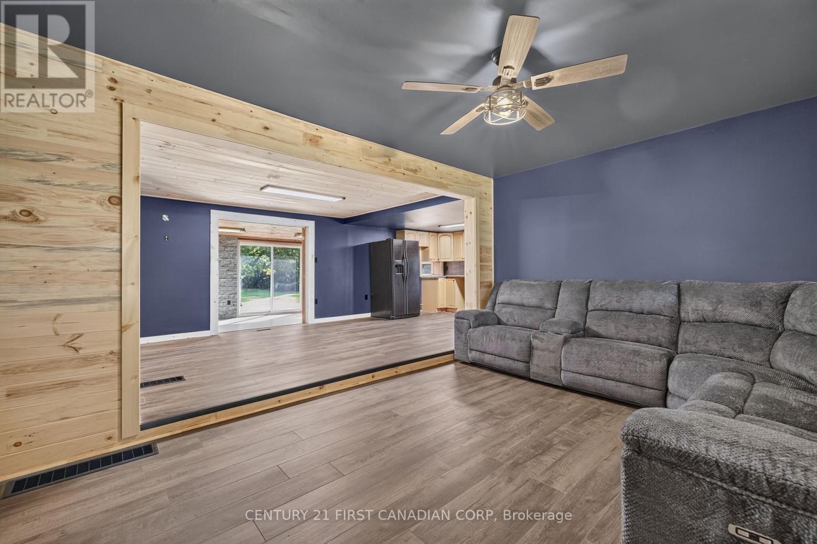 20847 VICTORIA ROAD - 4