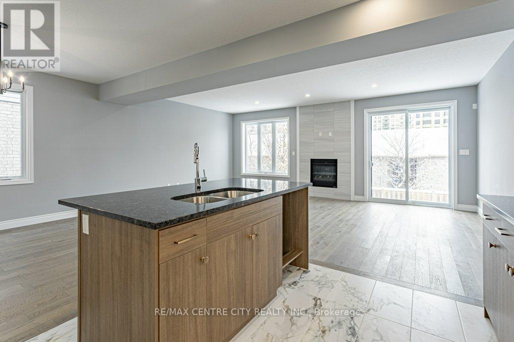 1596 NOAH BEND - 14