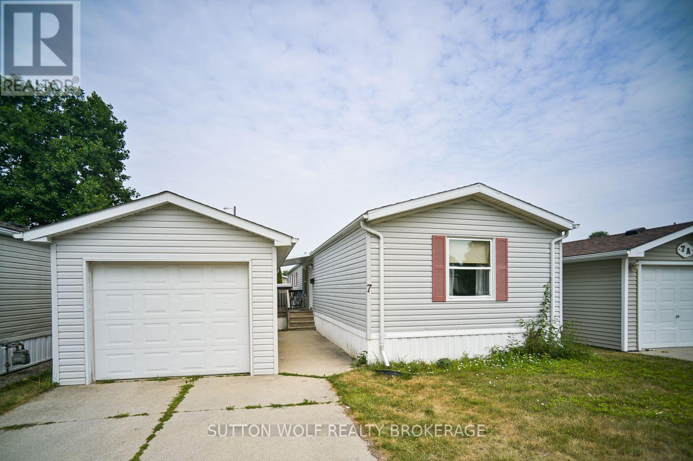7 STEWART STREET - 2