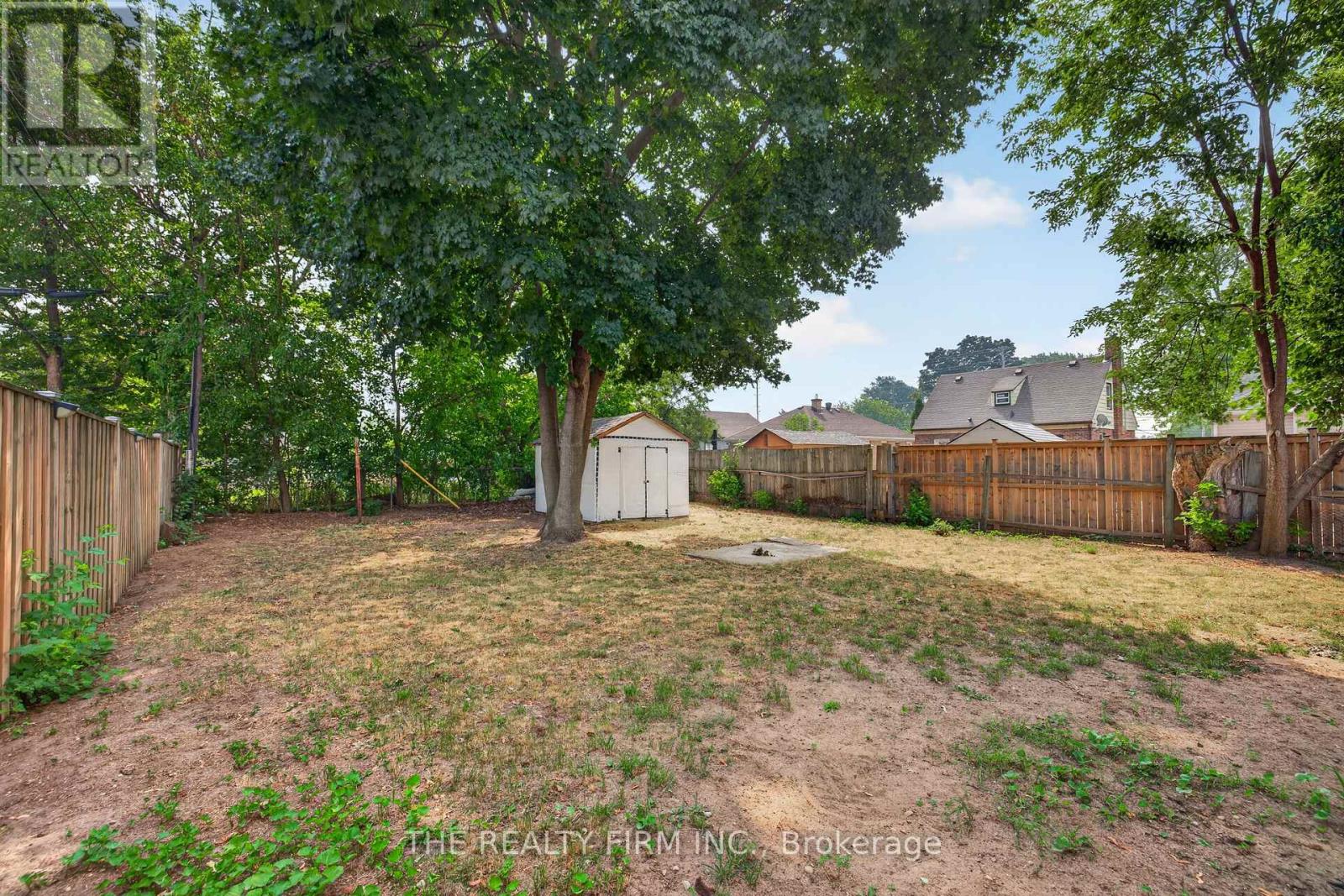 6 APPEL STREET - Image 40