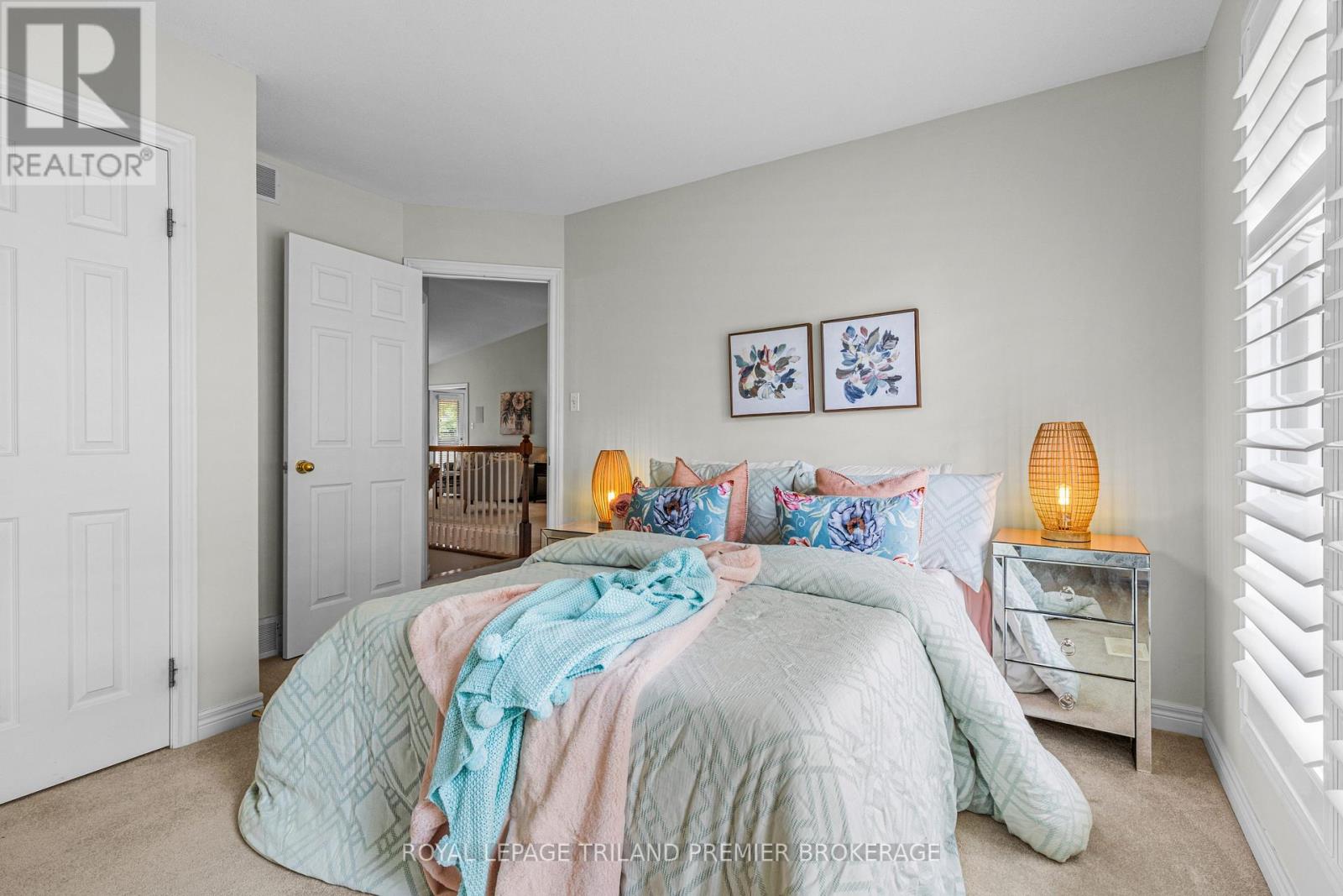 #7 1755 LOUISE BOULEVARD - 21
