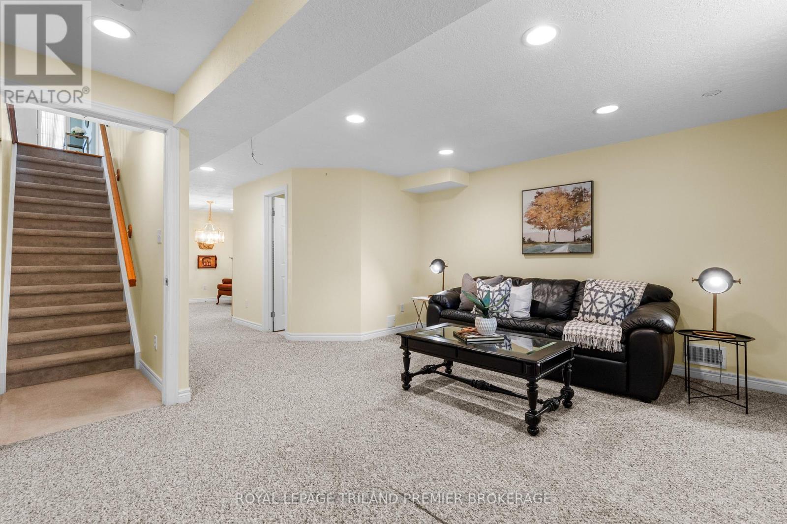 #7 1755 LOUISE BOULEVARD - 25