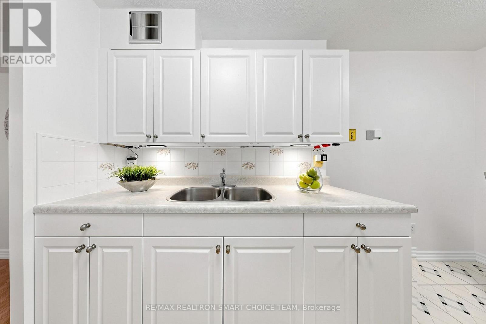#907 1250 BRIDLETOWNE CIRCLE - 15
