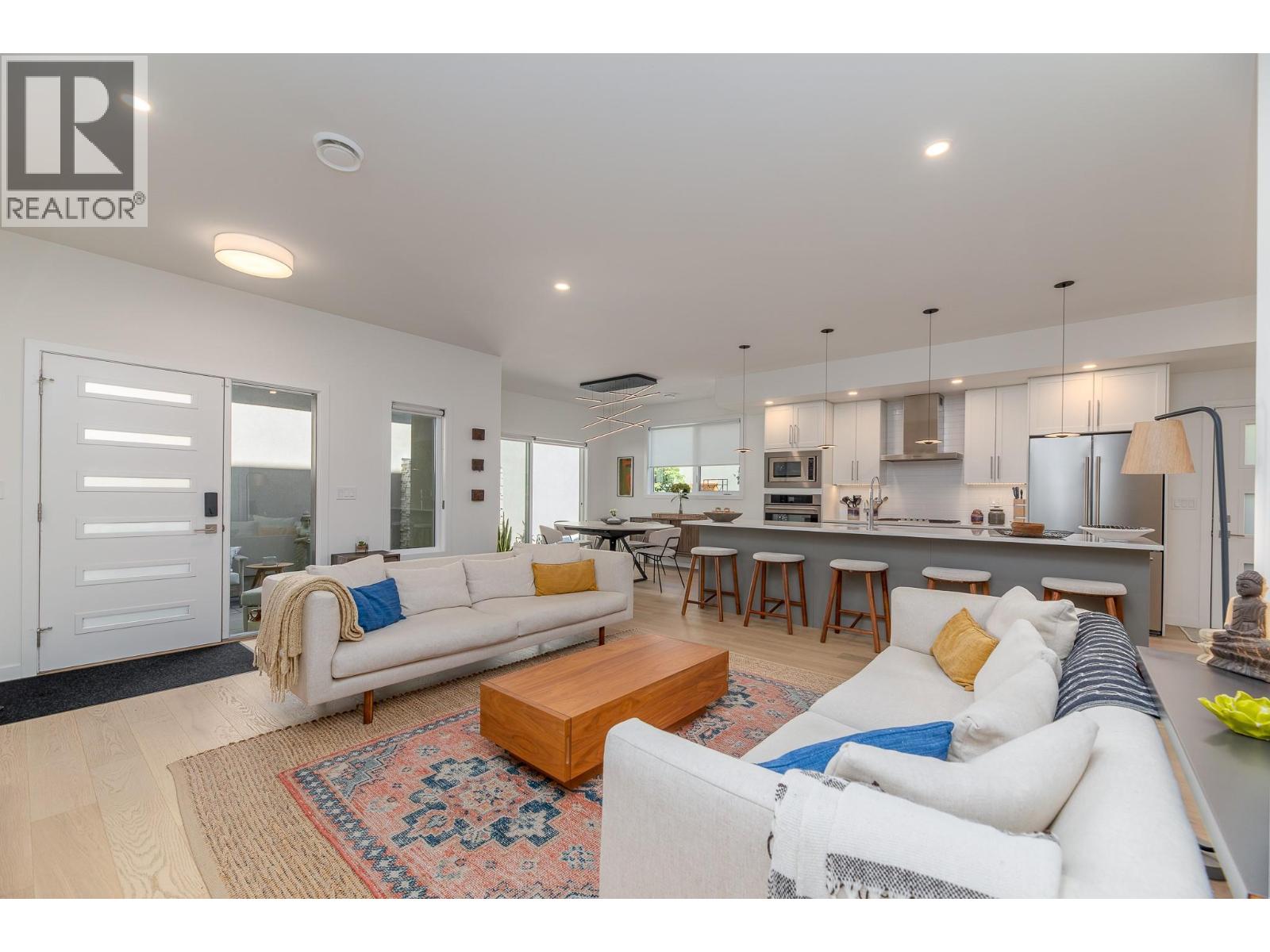 #102 589 CHURCHILL Avenue - 5