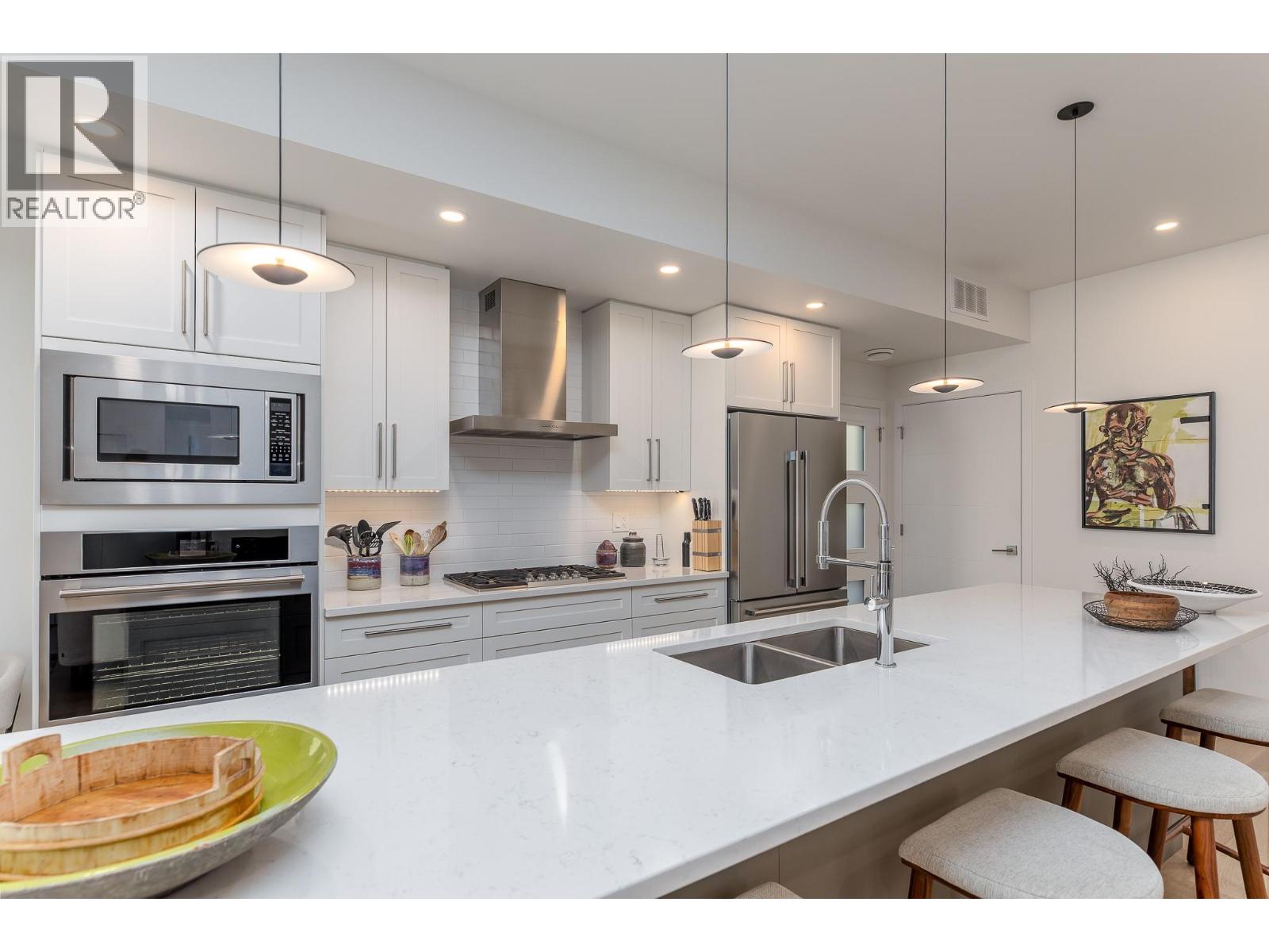 #102 589 CHURCHILL Avenue - 9