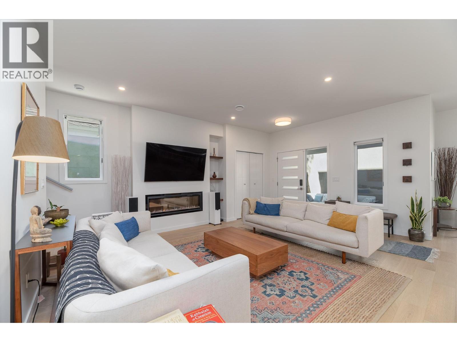 #102 589 CHURCHILL Avenue - 7