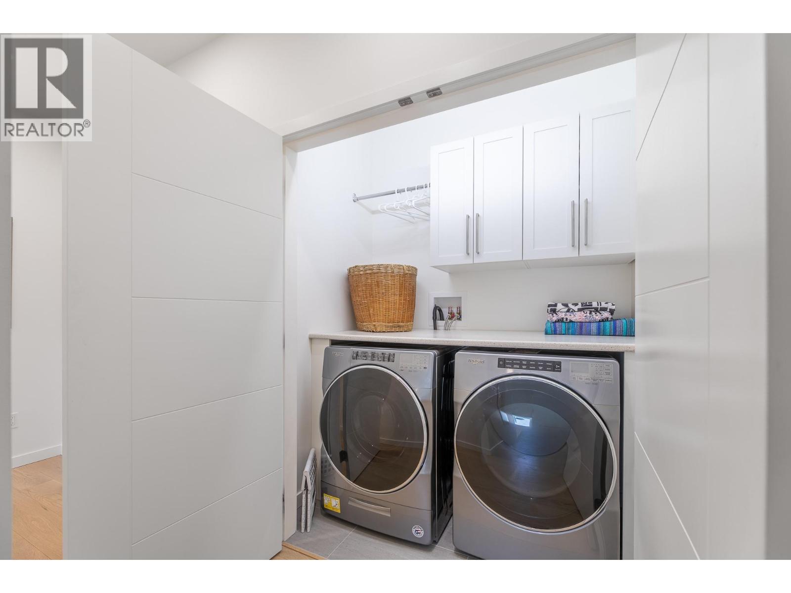 #102 589 CHURCHILL Avenue - 22