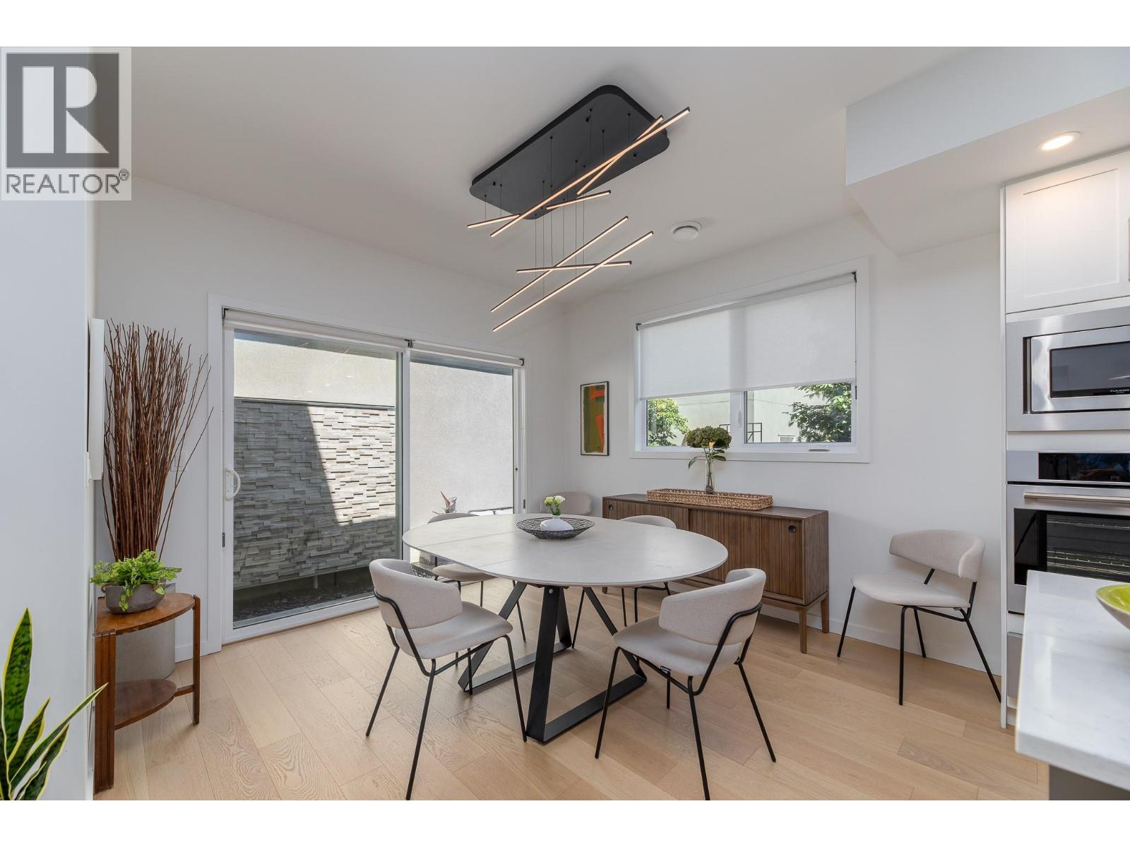 #102 589 CHURCHILL Avenue - 16