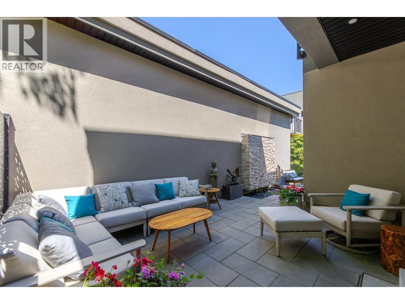 #102 589 CHURCHILL Avenue - 34