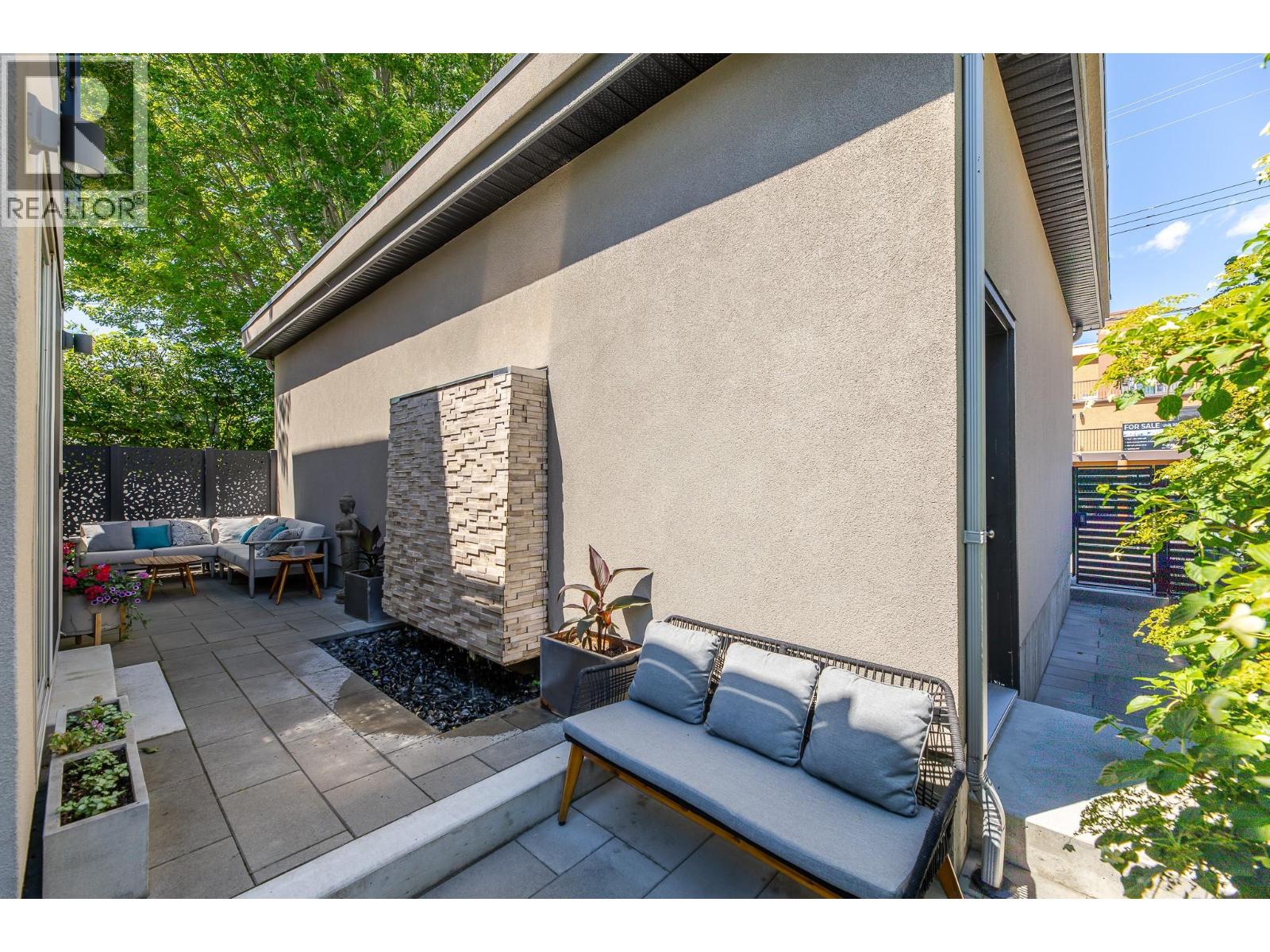 #102 589 CHURCHILL Avenue - 41