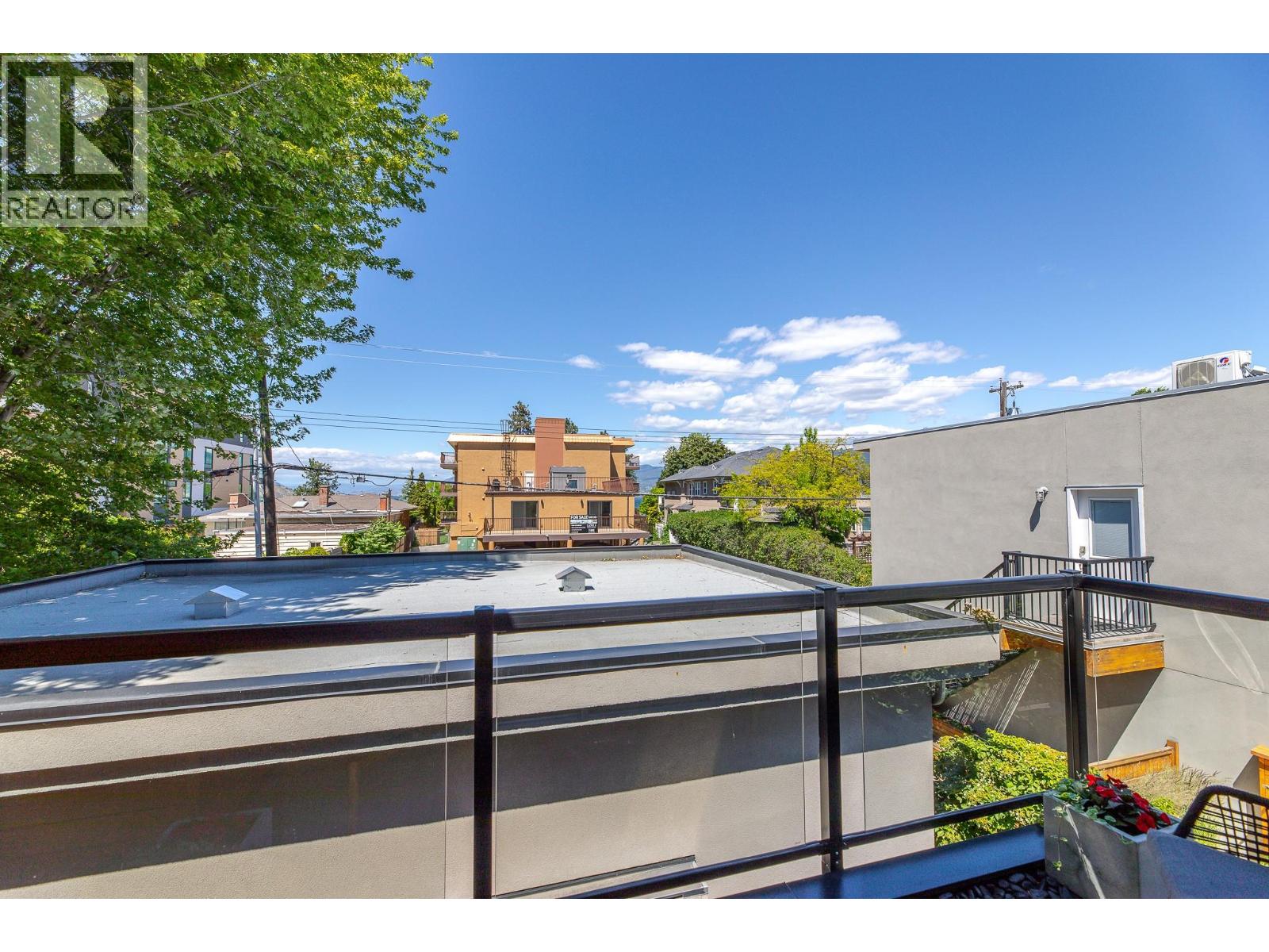 #102 589 CHURCHILL Avenue - 45