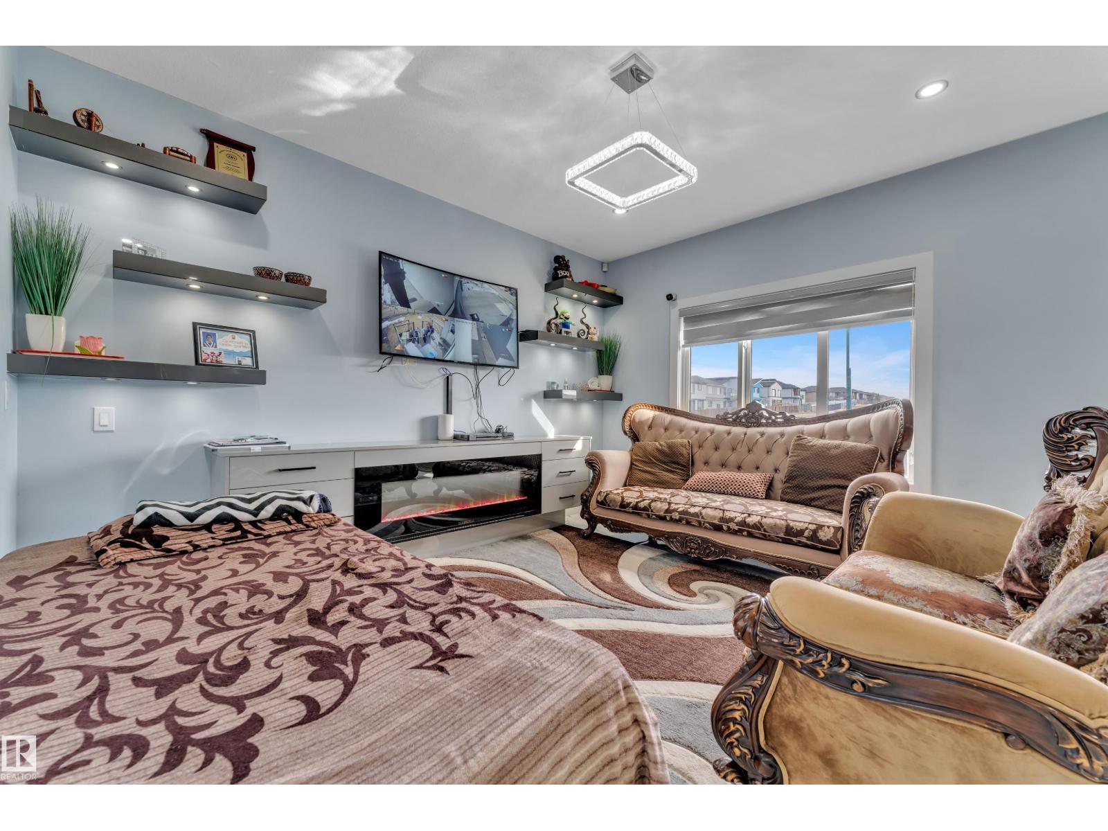 2011 18 AV NW - Image 21