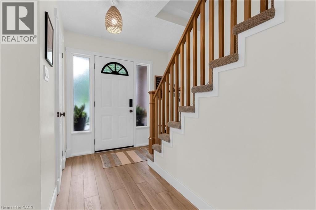 12 WOODS End - 2
