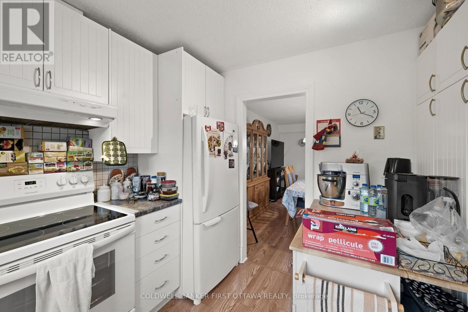 Condos for Sale in Ottawa – 19 – 158 BARROW CRESCENT, Ottawa – By Peter Sagos - Image 8