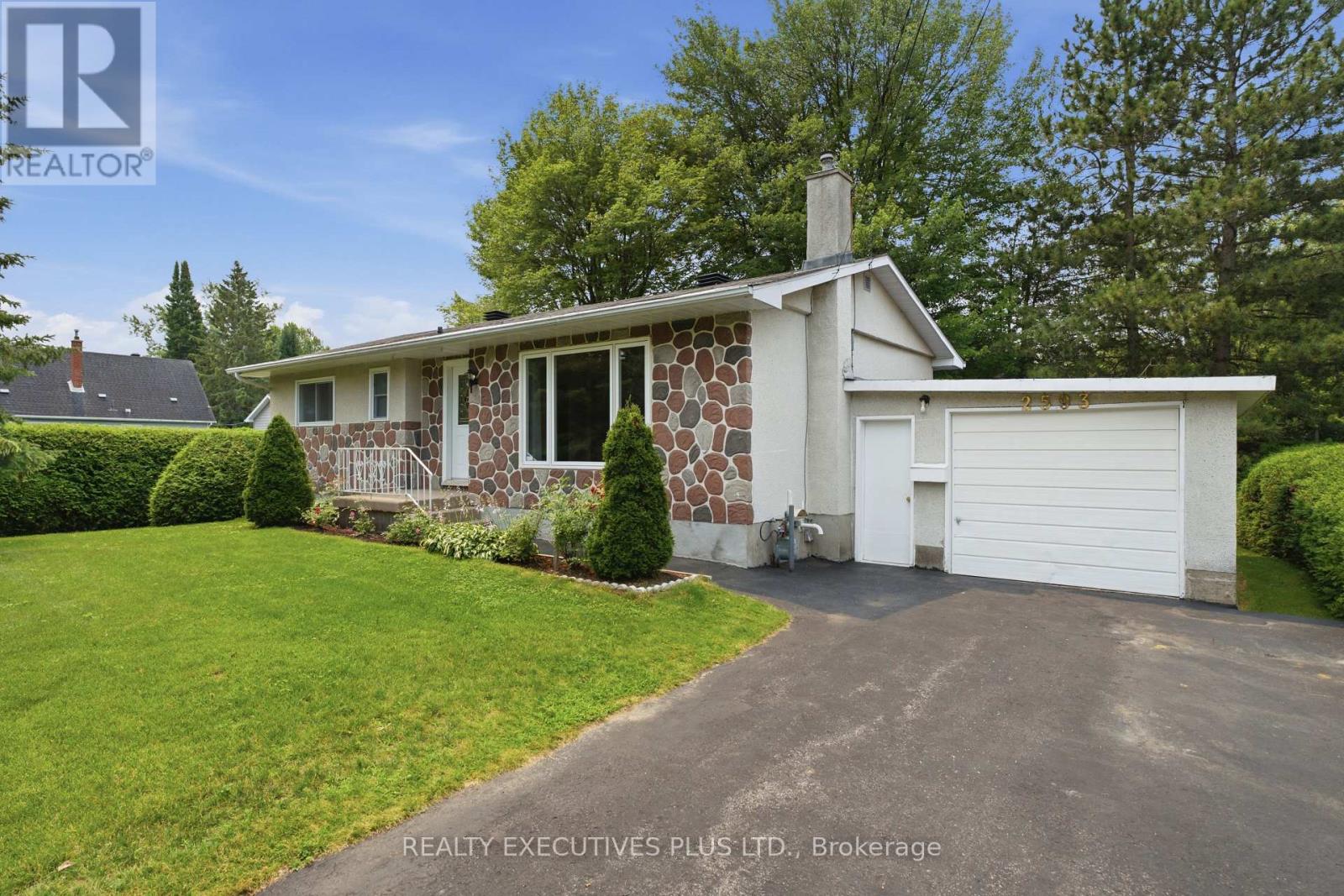 2593 CLEROUX CRESCENT - 1