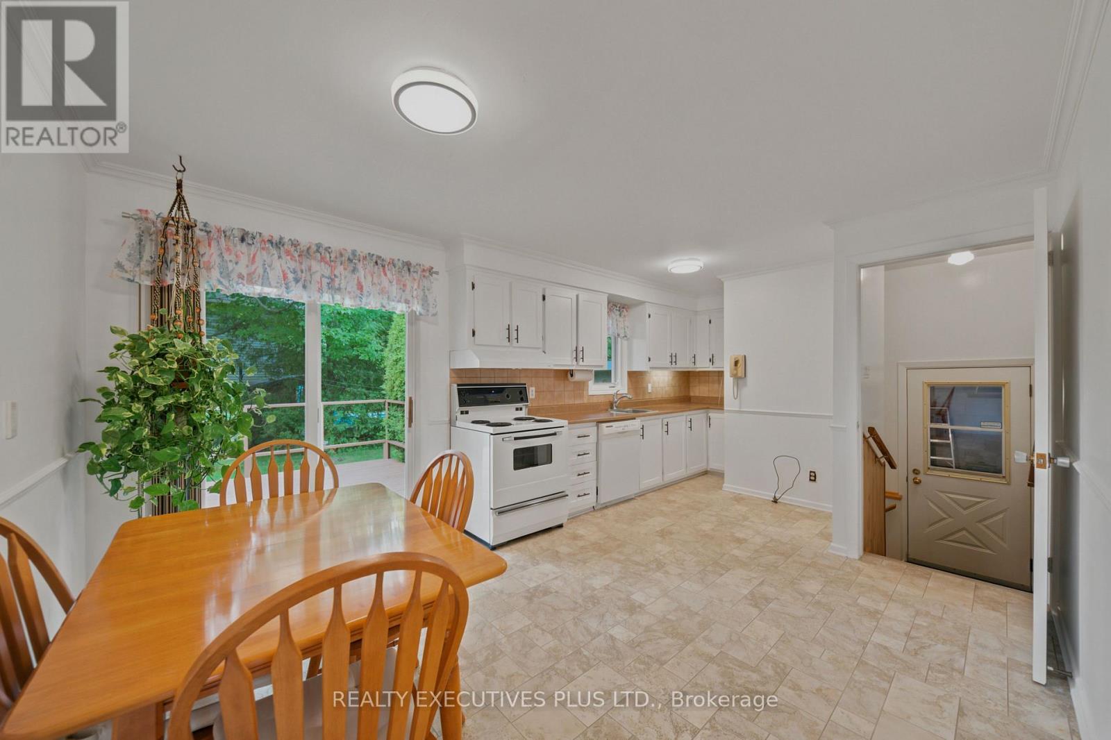 2593 CLEROUX CRESCENT - 10