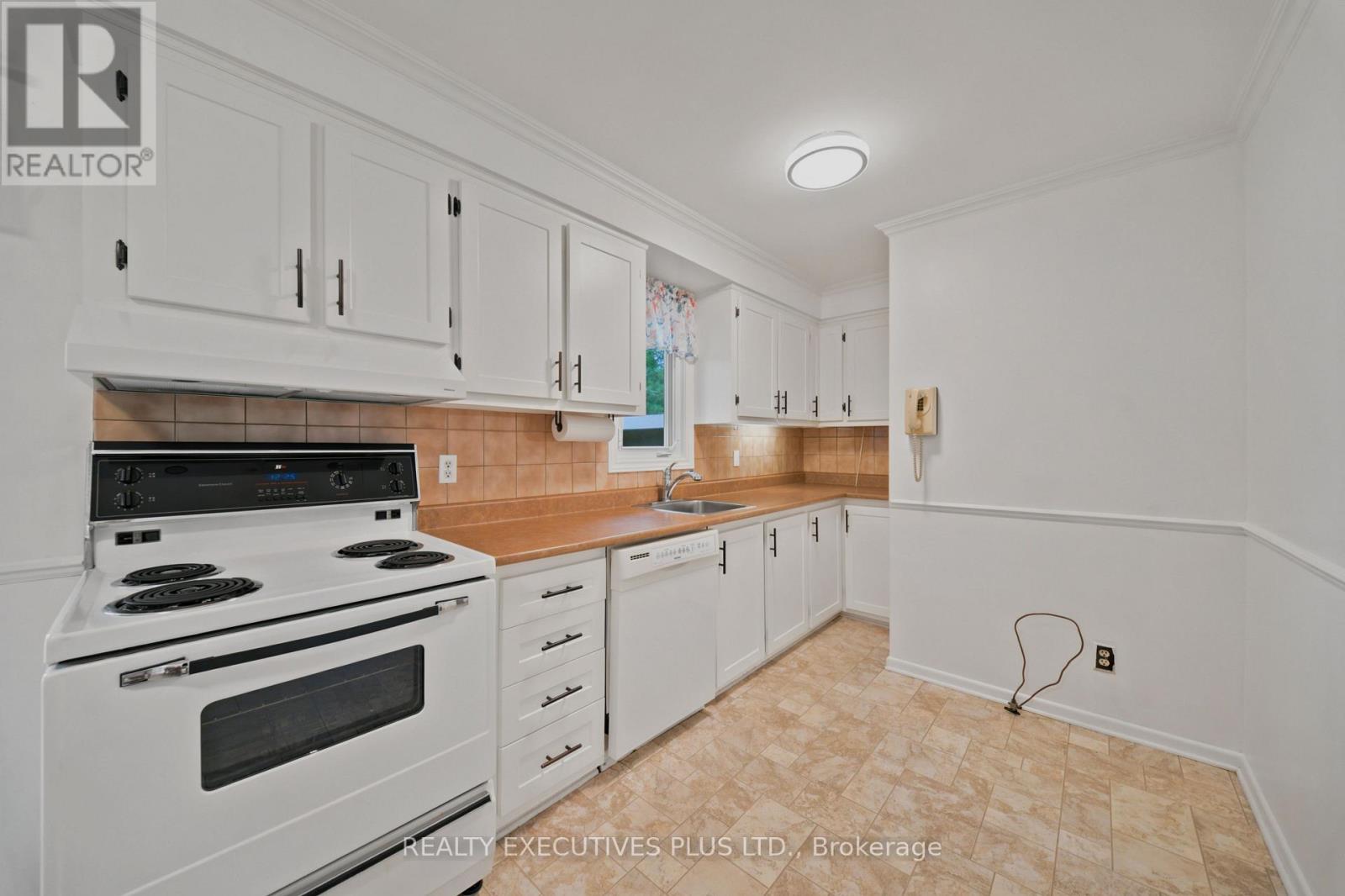 2593 CLEROUX CRESCENT - 11