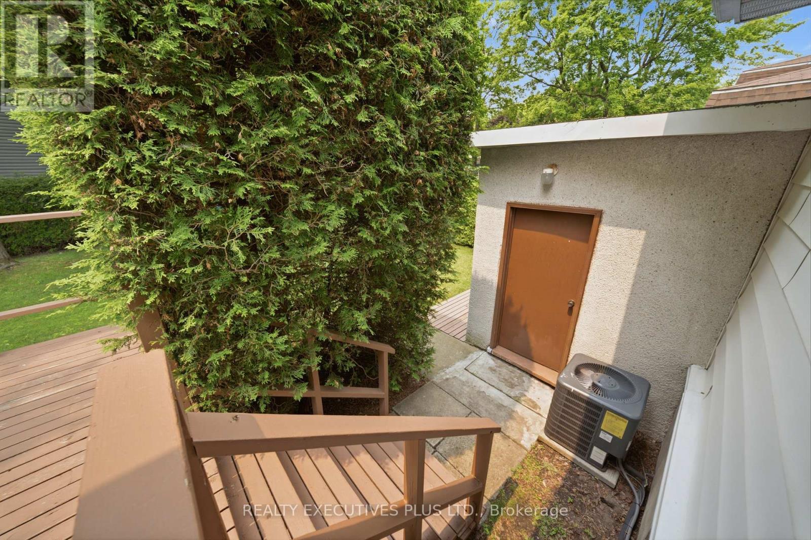 2593 CLEROUX CRESCENT - 34