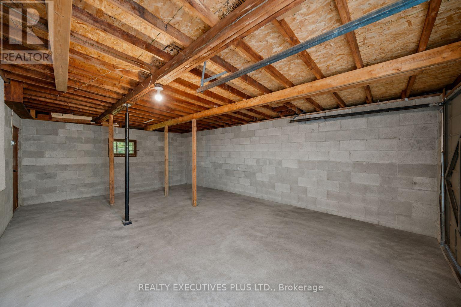 2593 CLEROUX CRESCENT - 40