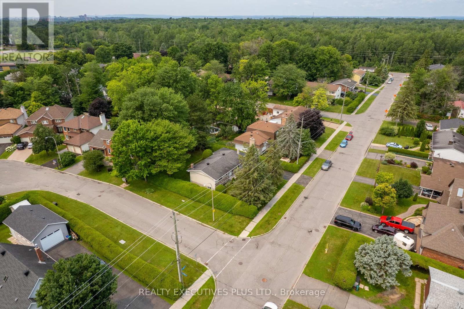 2593 CLEROUX CRESCENT - 47