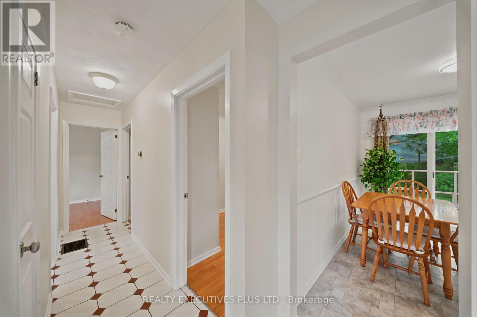 2593 CLEROUX CRESCENT - 8