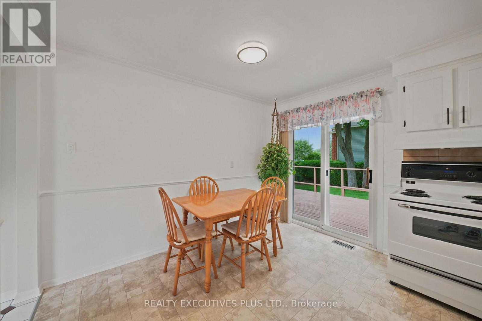 2593 CLEROUX CRESCENT - 9