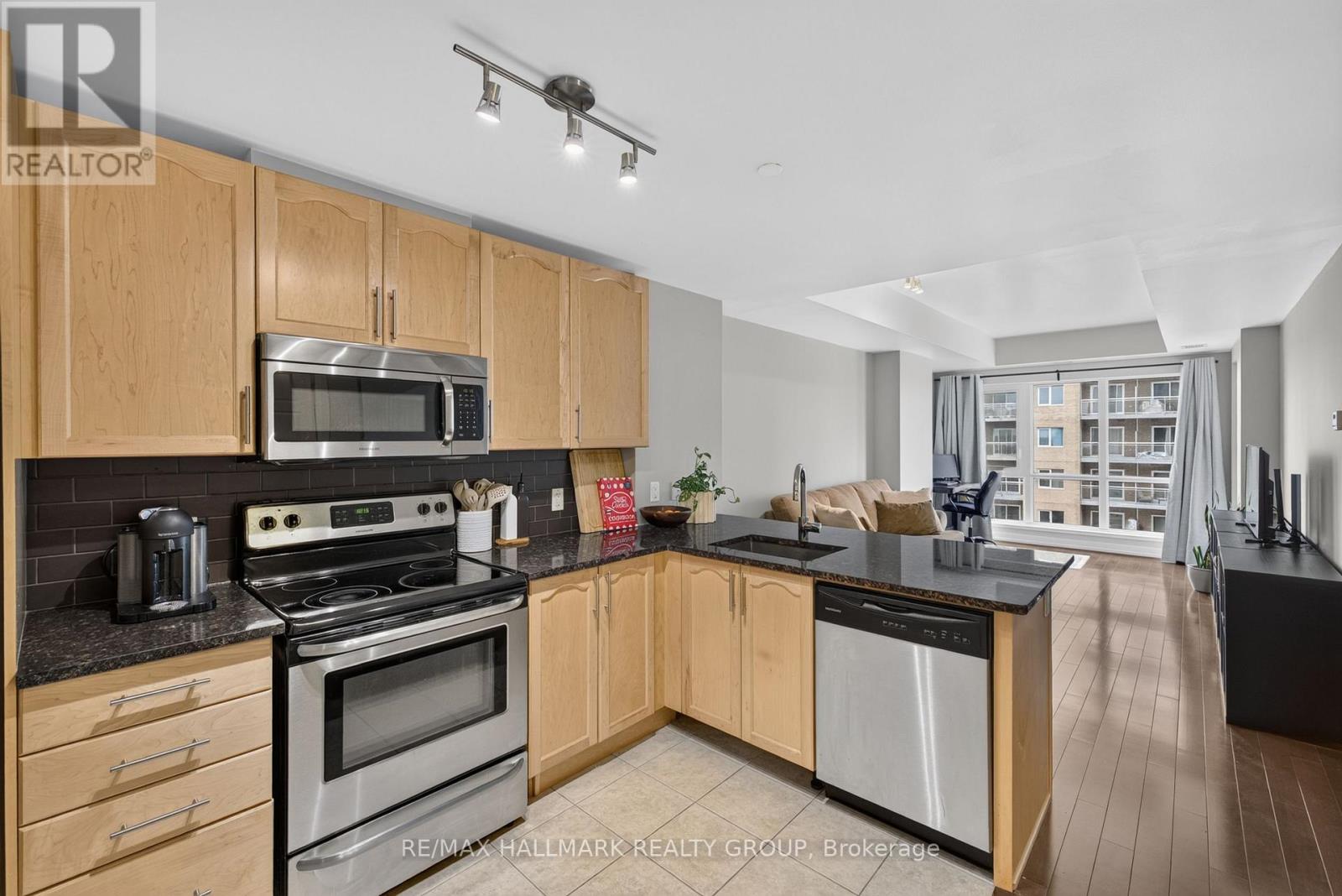 Condos for Rent in Ottawa – 606 – 330 TITAN PRIVATE, Ottawa – By Peter Sagos - Image 11