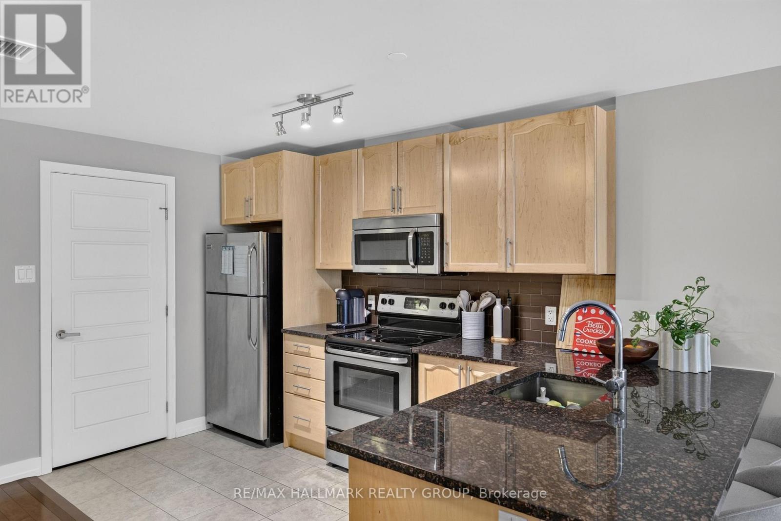 Condos for Rent in Ottawa – 606 – 330 TITAN PRIVATE, Ottawa – By Peter Sagos - Image 15