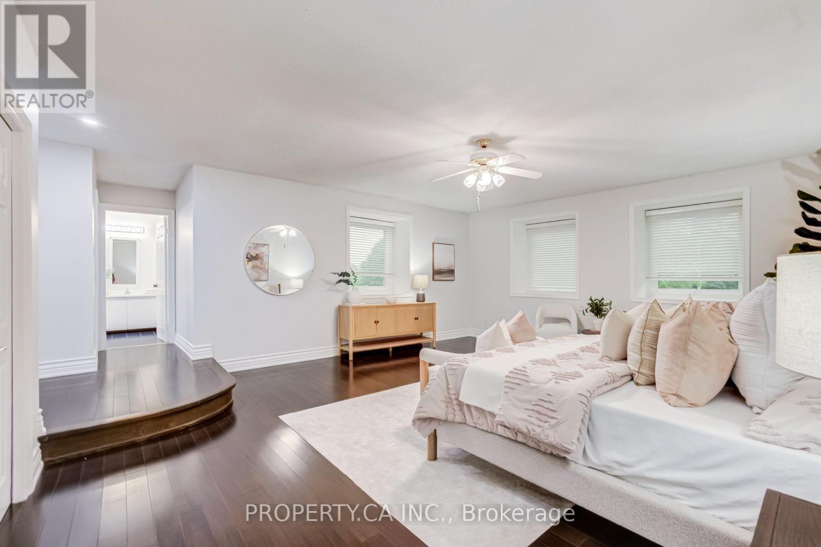 143 CAMBRIDGE CRESCENT - 23