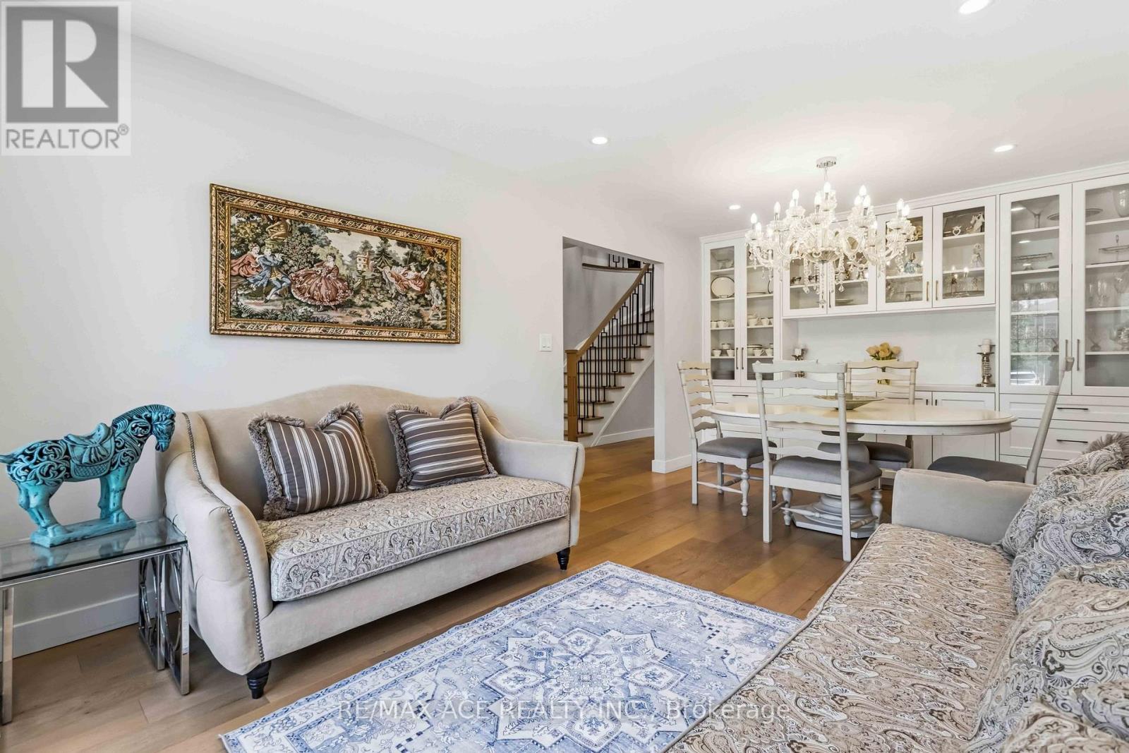 19 BARKER COURT - 11