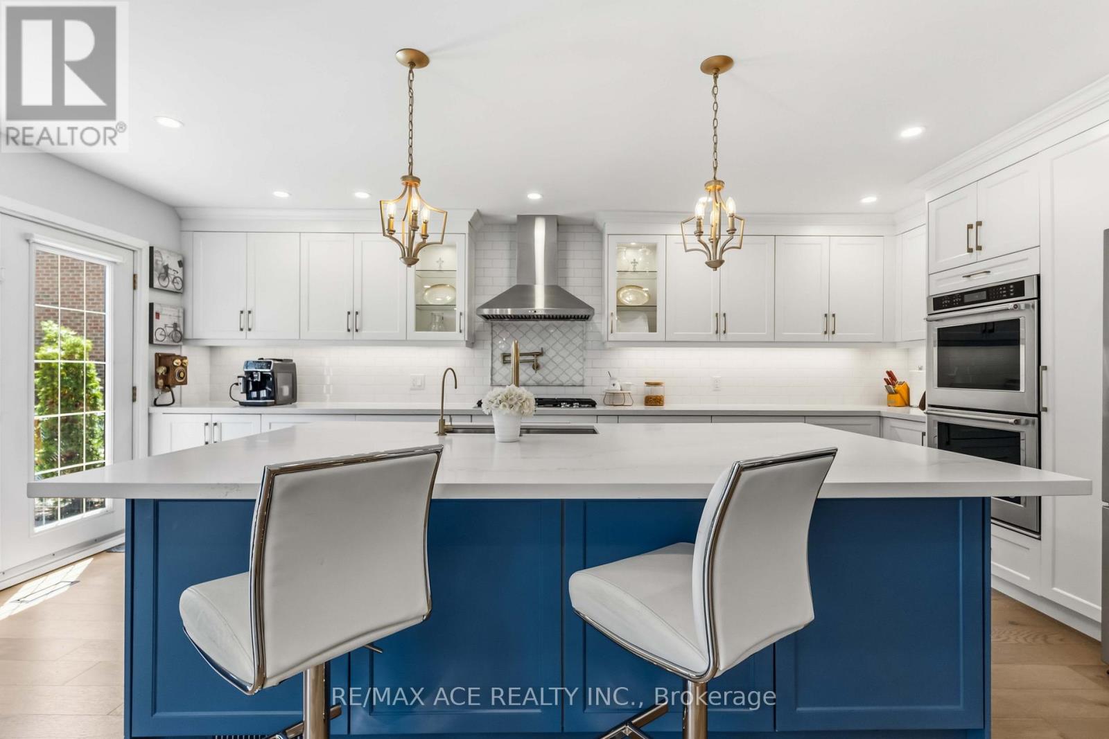 19 BARKER COURT - 17