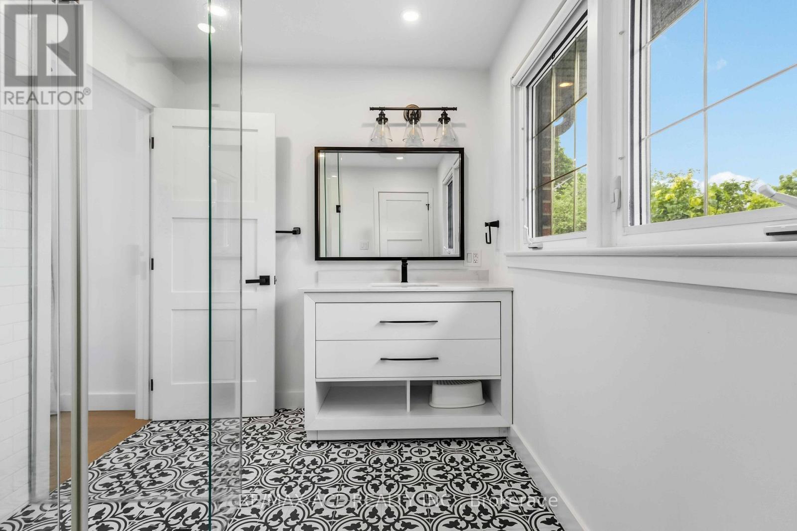 19 BARKER COURT - 41