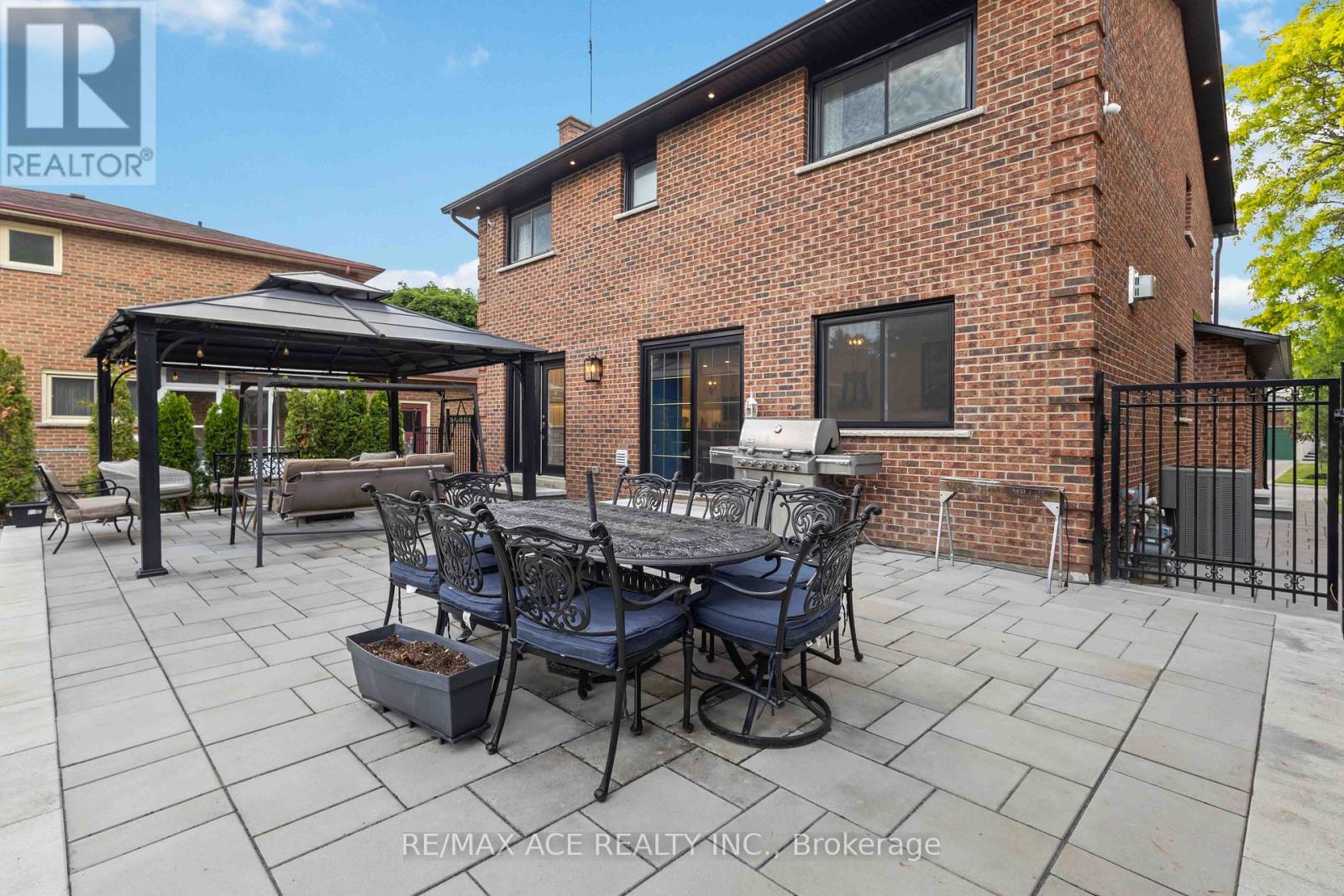 19 BARKER COURT - 45