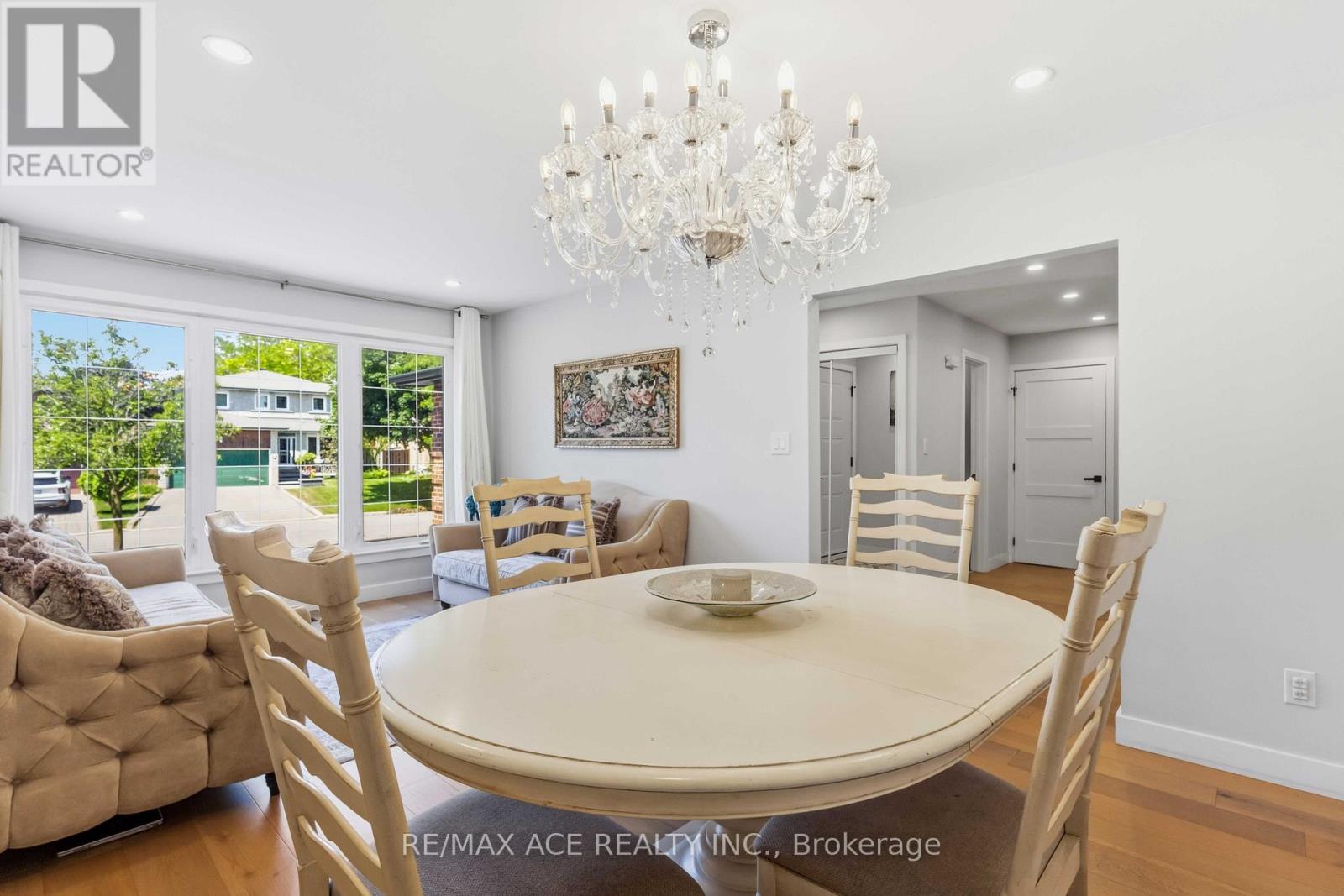 19 BARKER COURT - 8