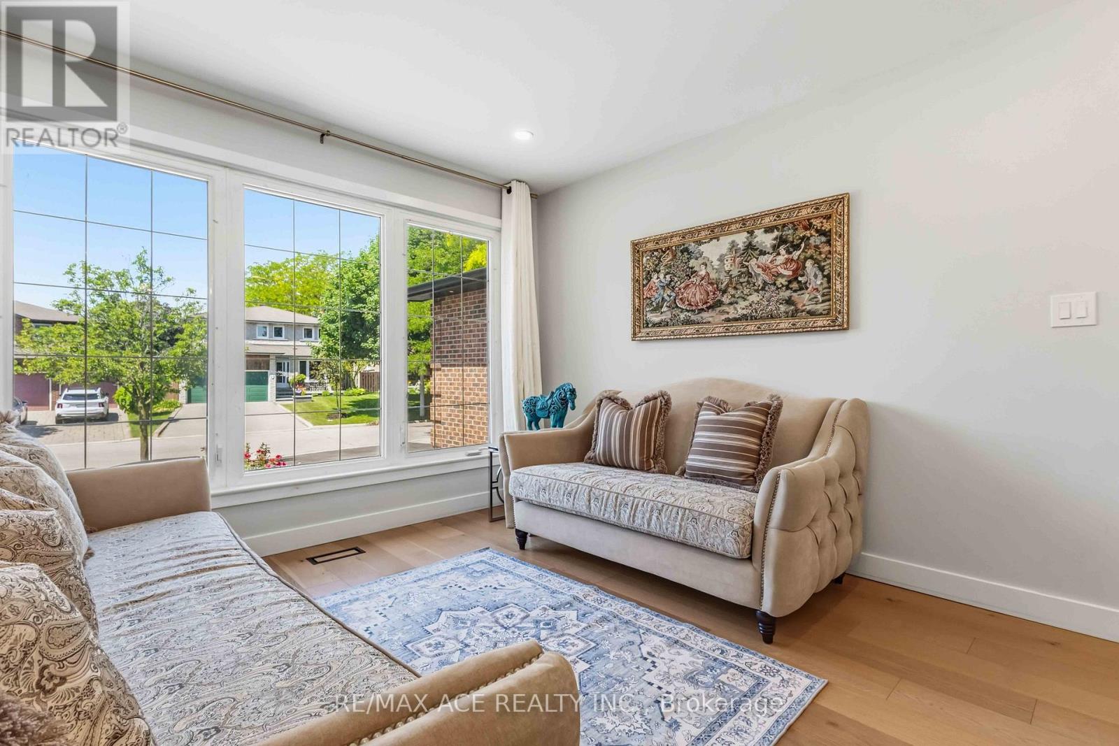 19 BARKER COURT - 9