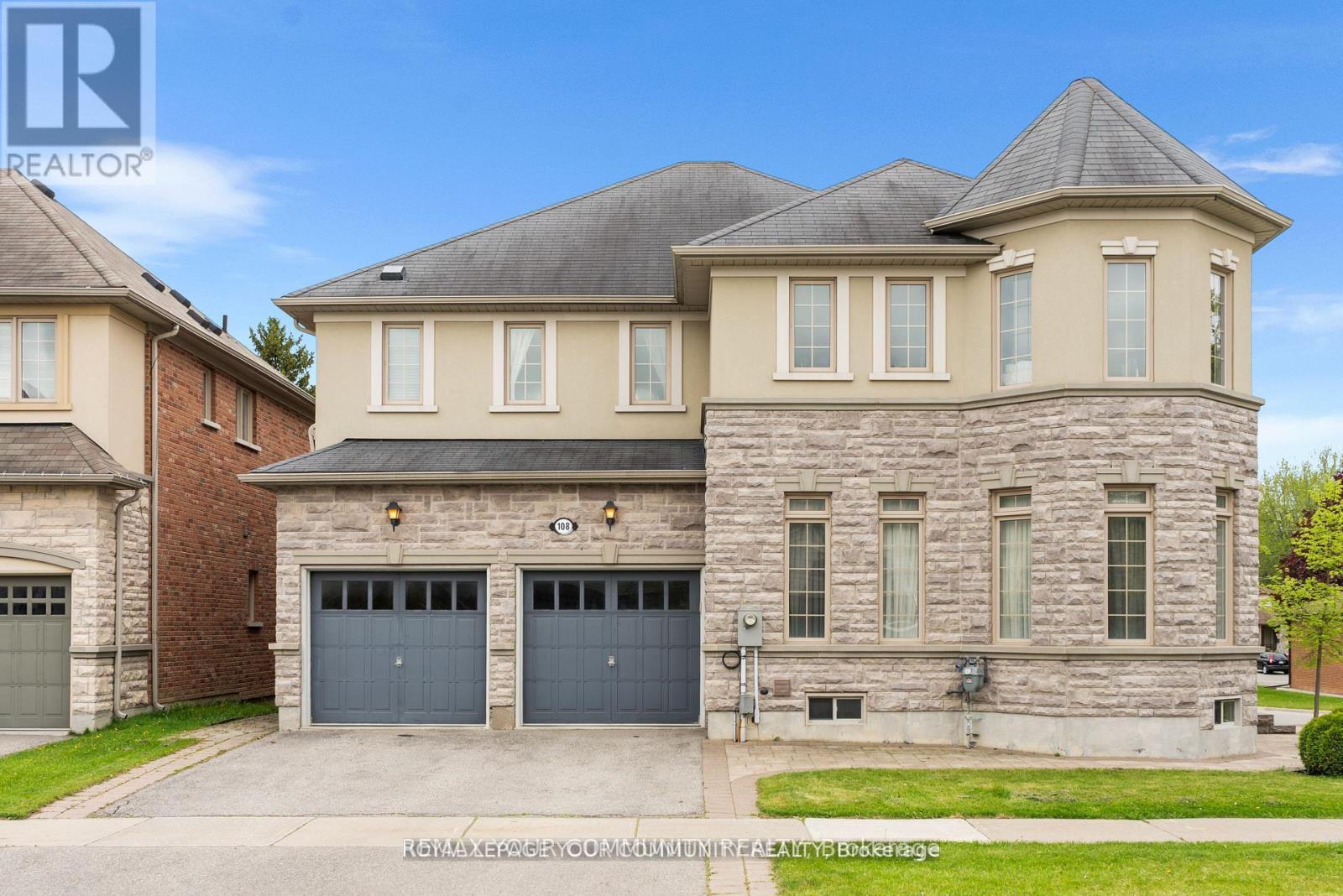 108 HEADWATER CRESCENT - 1