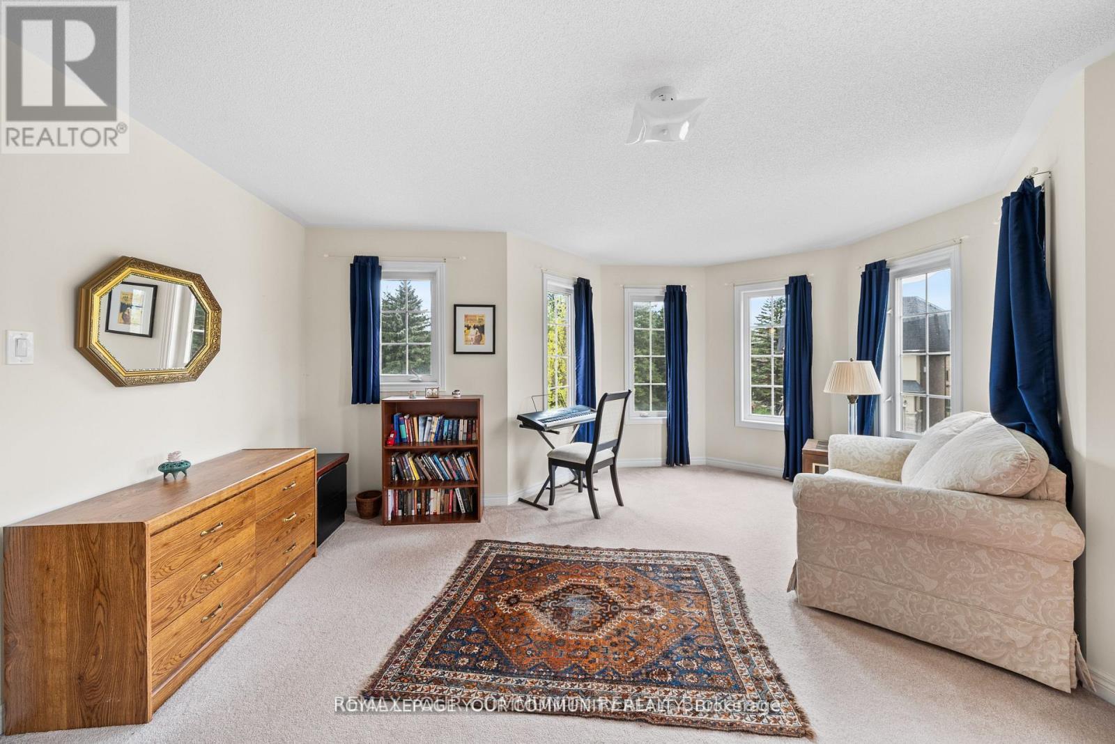 108 HEADWATER CRESCENT - 35